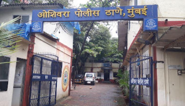 AXIS बँकेच्या खातेदाराची सायबर फसवणूक- ₹84,465 इतकी रक्कम डेबिट झाली ;ओशिवरा पोलीस ठाण्यात गुन्हा दाखल
