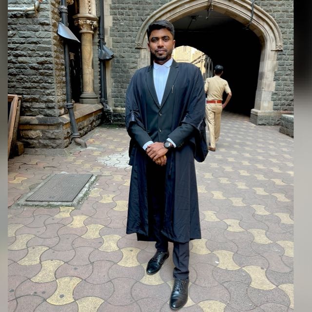 असिम सरोदे प्रकरण: न्यायव्यवस्थेवरील दबावाचा पर्दाफाश – वकिलांच्या स्वातंत्र्याचा आणि कणखरतेचा विजय! — ॲड. सुभाष पगारे यांनी व्यक्त केलेल्या भावना