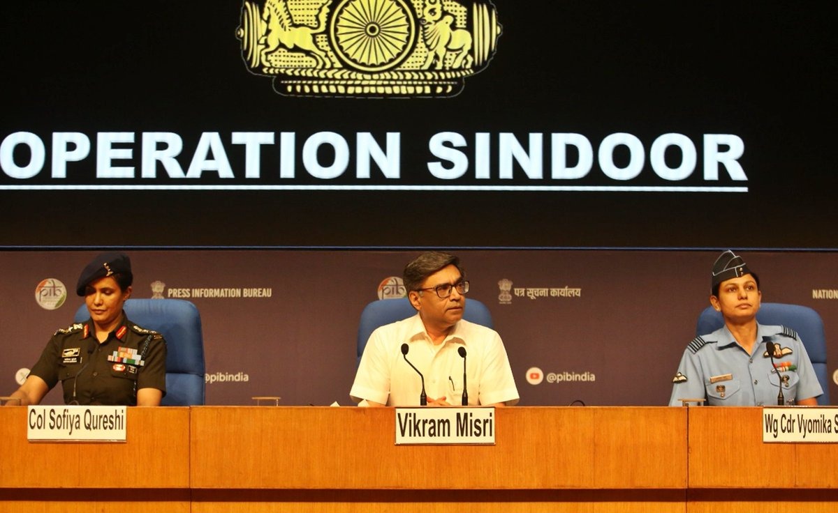 भारताने पाकिस्तानची १३ विमाने पाडली. ११ तळ उद्ध्वस्त केले. तसेच १०० हून अधिक पाकिस्तानी सैनिकांना ठार केले   तिन्ही सैन्यदलांनी दिली माहिती